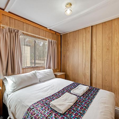 Discovery Parks - Lake Hume, Victoria Bonegilla Room photo